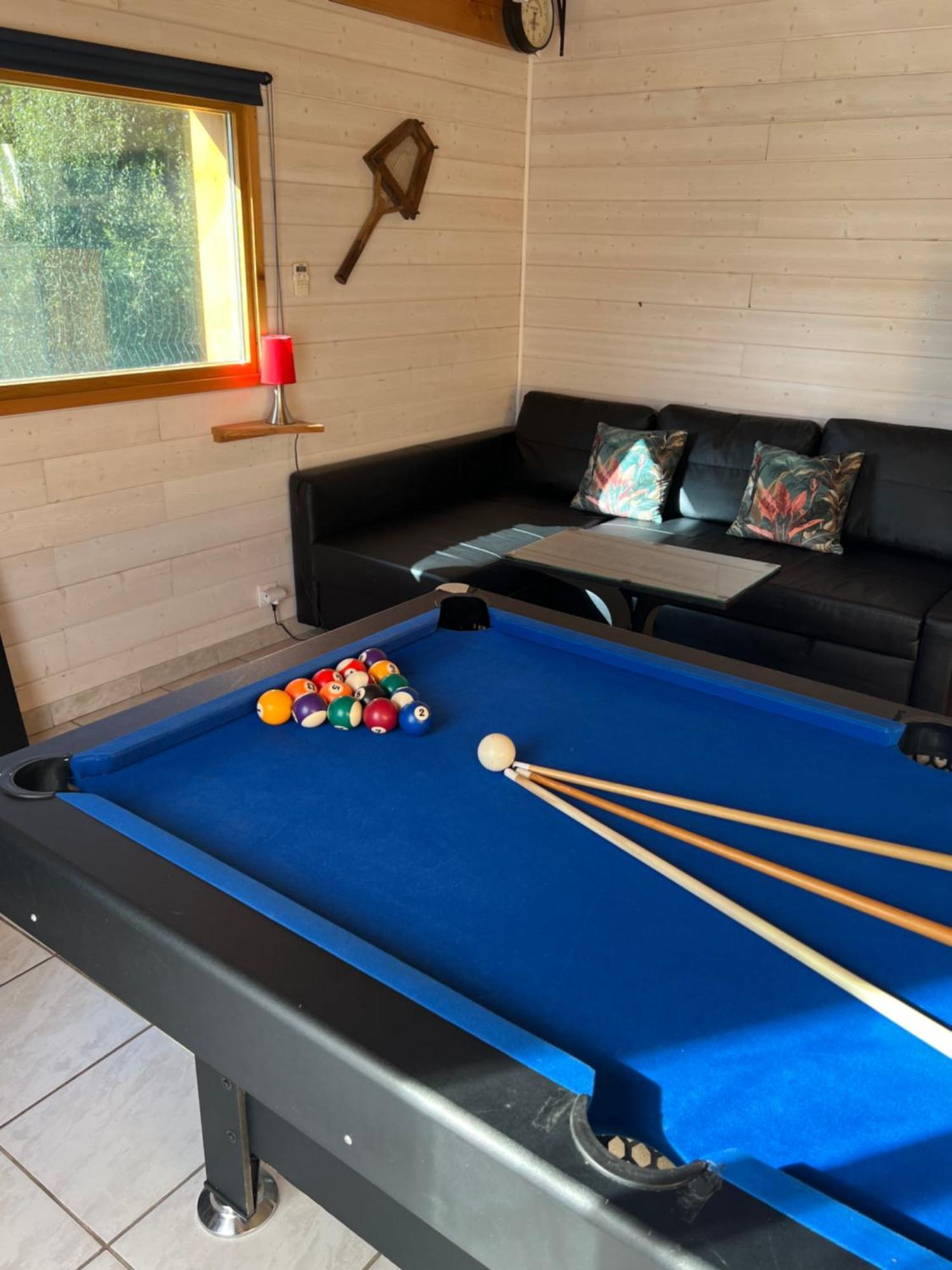 Chalet Des Anges Youx Exterior photo